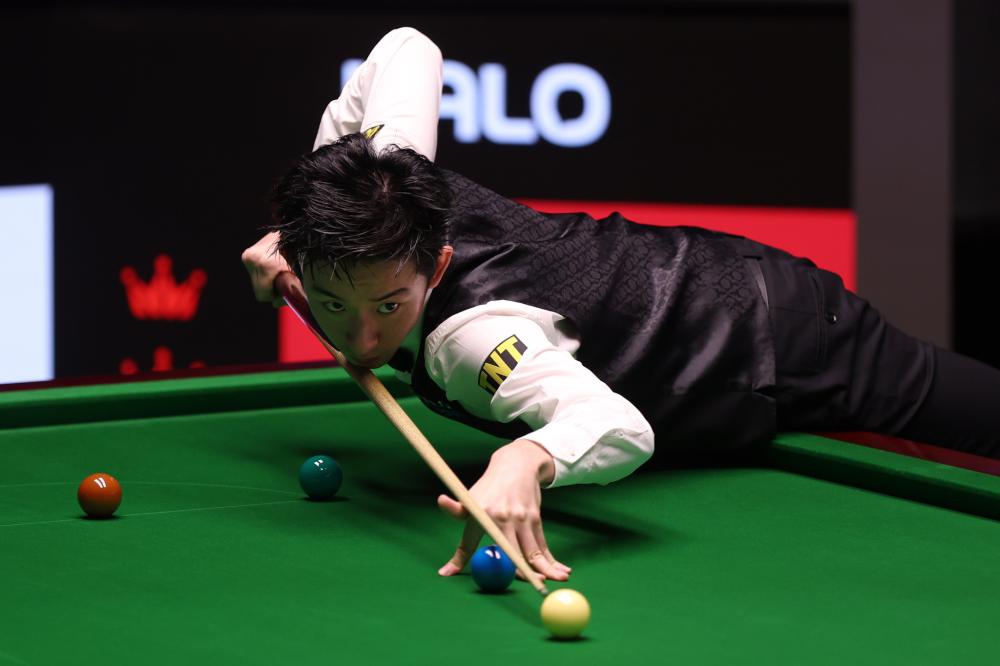 卡尔雅金国际象棋生涯与顶级赛事精彩对局解析